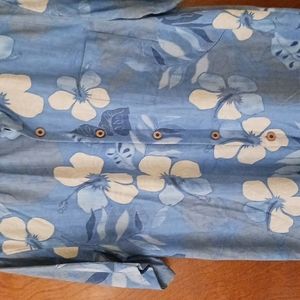 Man's Tommy Bahamas shirt